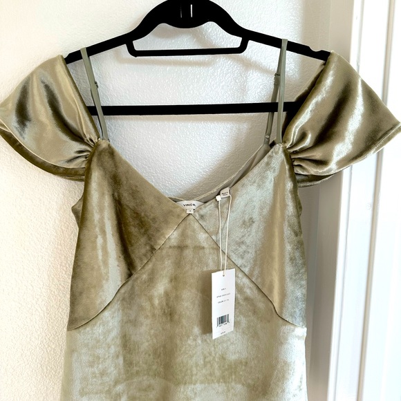 Vince Tops - Gorgeous Vince Top, Size 4